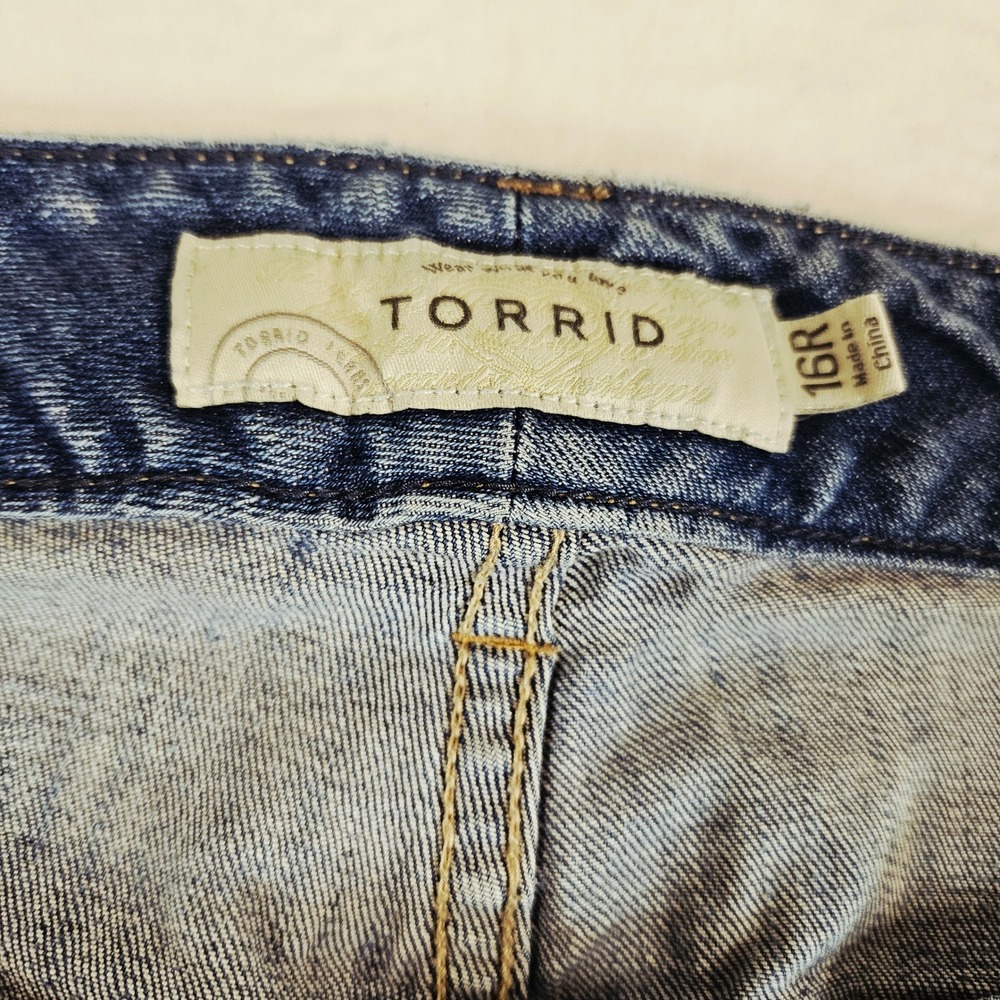Torrid Womens 16R Distressed Boyfriend Jeans Medium Wash Ripped Denim Stretch - Picture 2 of 9